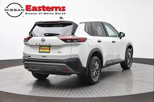 Glacier White 2023 Nissan Rogue S