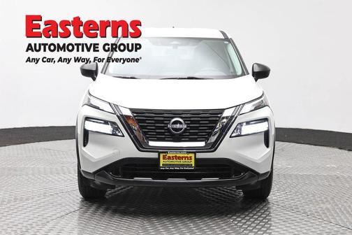 Glacier White 2023 Nissan Rogue S