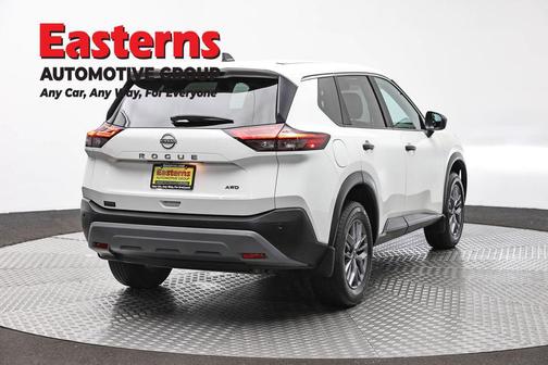Glacier White 2023 Nissan Rogue S