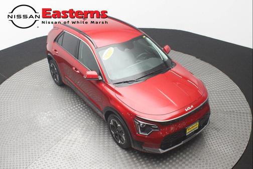 Runway Red 2023 Kia Niro EV Wind