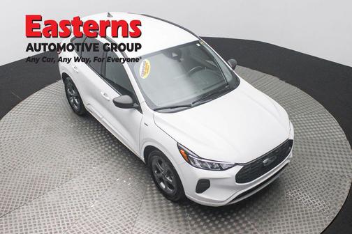 Oxford White 2023 Ford Escape ST-Line