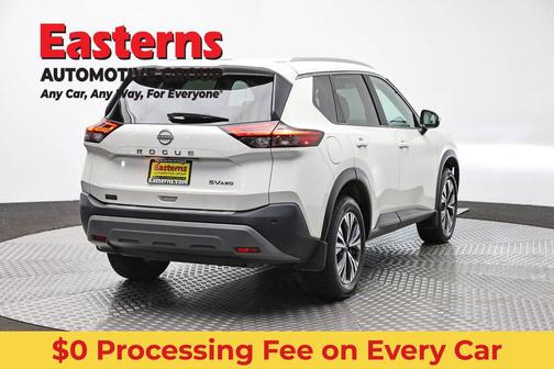Pearl White Tricoat 2023 Nissan Rogue SV
