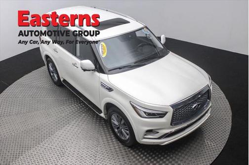 2022 INFINITI QX80 Luxe