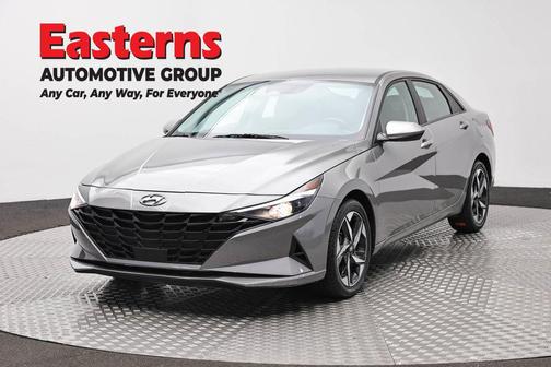 Fluid Metal 2023 Hyundai ELANTRA SEL