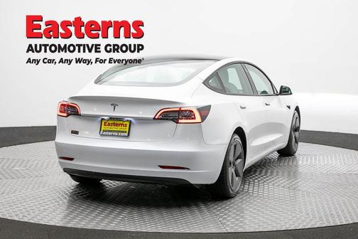 Pearl White Multi-Coat 2023 Tesla Model 3 Standard Range