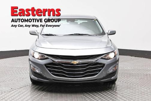 Sterling Gray Metallic 2023 Chevrolet Malibu FWD 1LT