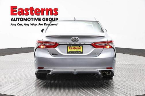 Celestial Silver Metallic 2019 Toyota Camry SE