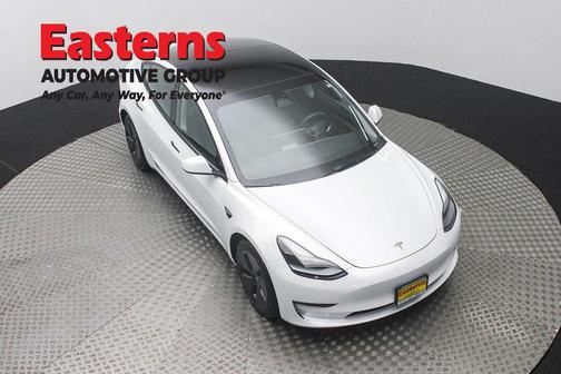 Pearl White Multi-Coat 2023 Tesla Model 3 Standard Range