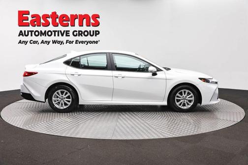 Ice 2025 Toyota Camry LE