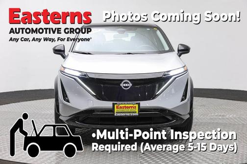 Brilliant Silver Metallic/Black Diamond Pearl 2023 Nissan ARIYA ENGAGE
