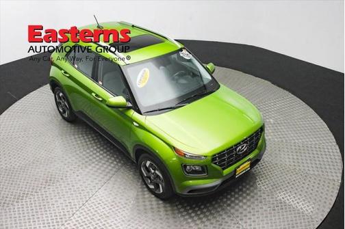 2024 Hyundai VENUE SEL