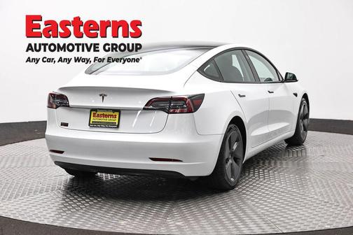 Pearl White Multi-Coat 2023 Tesla Model 3 Standard Range