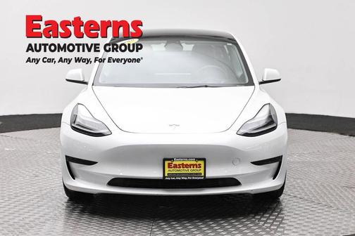 Pearl White Multi-Coat 2023 Tesla Model 3 Standard Range