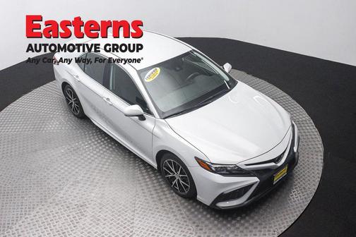 Ice Edge 2024 Toyota Camry SE