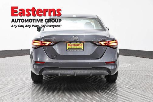 Gun Metallic 2024 Nissan Sentra SV