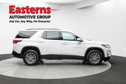 2022 Chevrolet Traverse LT Cloth