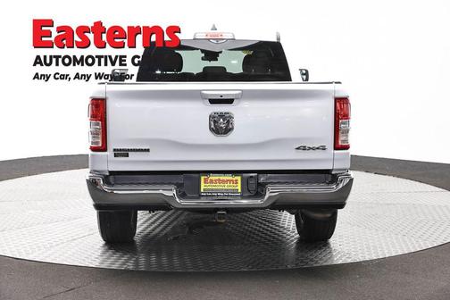 Bright White Clearcoat 2022 RAM 1500 Big Horn/Lone Star