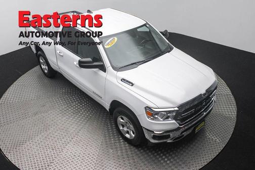 Bright White Clearcoat 2022 RAM 1500 Big Horn/Lone Star