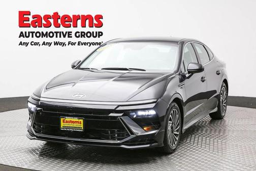 2025 Hyundai SONATA Hybrid SE