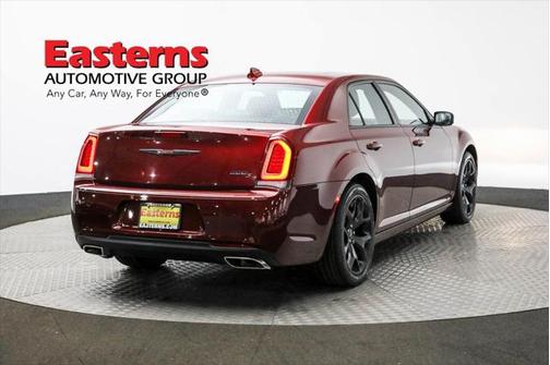 2022 Chrysler 300 S