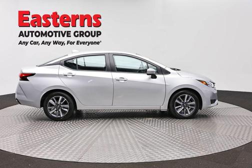 Brilliant Silver Metallic 2025 Nissan Versa 1.6 SV