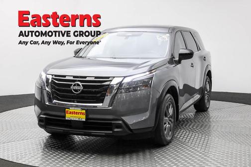 2024 Nissan Pathfinder S 4WD