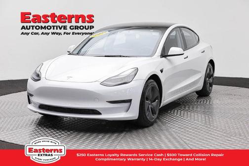 Pearl White Multi-Coat 2022 Tesla Model 3 Long Range