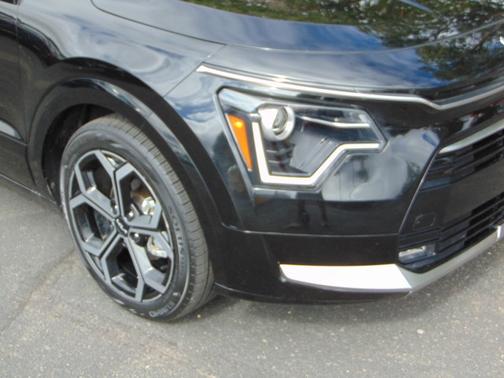2023 Kia Niro EX Touring