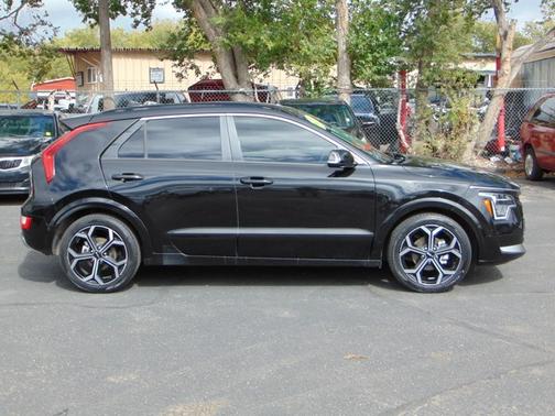 2023 Kia Niro EX Touring