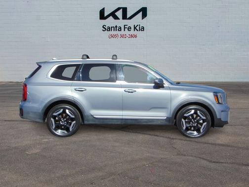 Silver 2025 Kia Telluride S