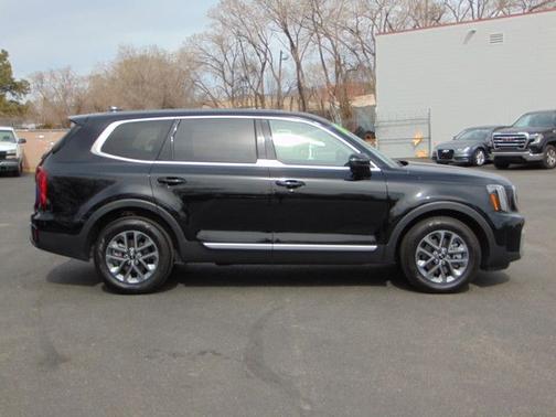 2024 Kia Telluride LX
