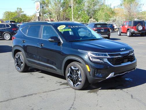 Fusion Black 2024 Kia Seltos SX