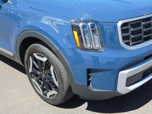 Midnight Lake Blue 2025 Kia Telluride S