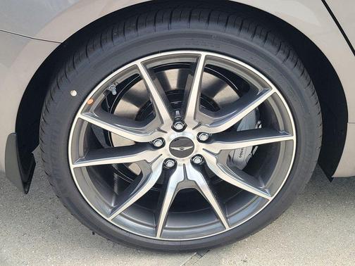 2026 Genesis G70 2.5T AWD Prestige