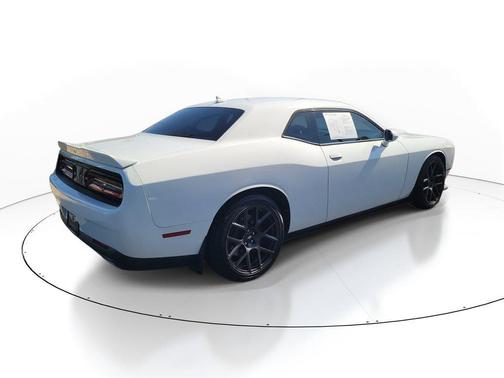White Knuckle Clearcoat 2019 Dodge Challenger GT