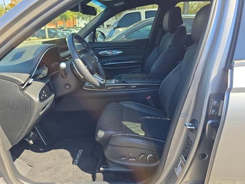 2024 Genesis GV70 3.5T AWD Sport