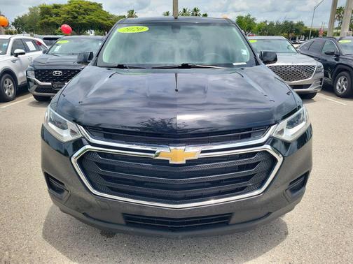 Mosaic Black Metallic 2020 Chevrolet Traverse LS