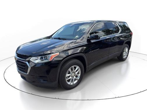 Mosaic Black Metallic 2020 Chevrolet Traverse LS