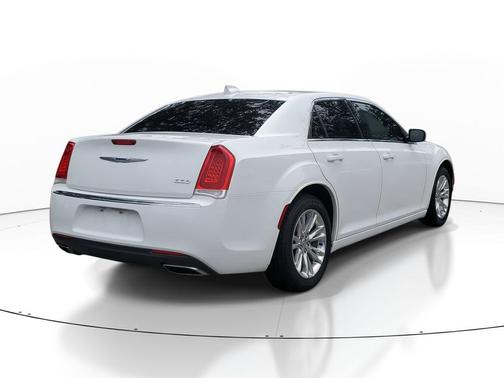 2020 Chrysler 300 Touring