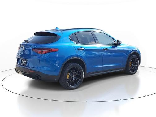2020 Alfa Romeo Stelvio Base