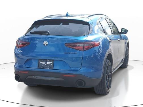 2020 Alfa Romeo Stelvio Base