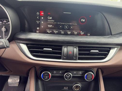 2020 Alfa Romeo Stelvio Base