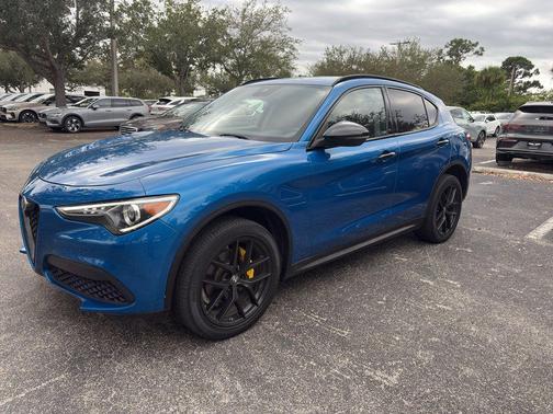 2020 Alfa Romeo Stelvio Base