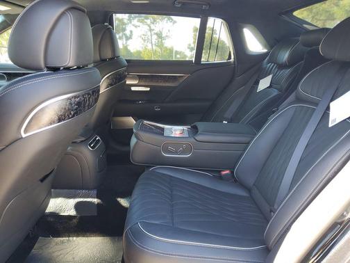 2026 Genesis G90 e-SC