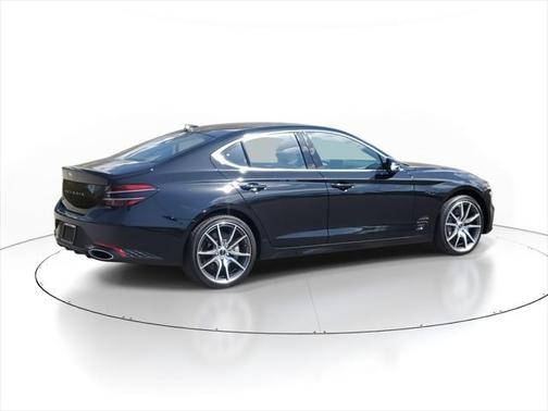 2025 Genesis G70 2.5T RWD