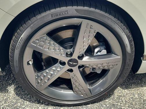Vatna Gray 2027 Genesis G80 2.5T Sport Prestige