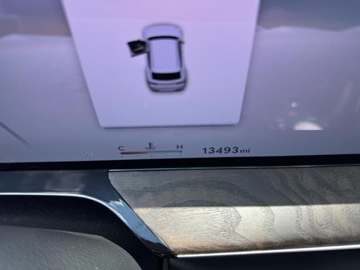 Alta White 2025 Genesis GV80 3.5T