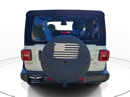 Bright White Clearcoat 2021 Jeep Wrangler Willys