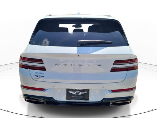Uyuni White 2022 Genesis GV80 2.5T