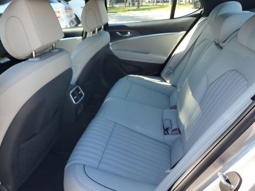 2026 Genesis G70 3.3T RWD Sport Prestige